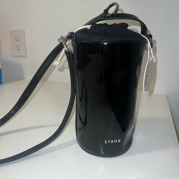 SOLD ‼️ Staud Black Patent Leather Bucket Bag NWT - Picture 3 of 3